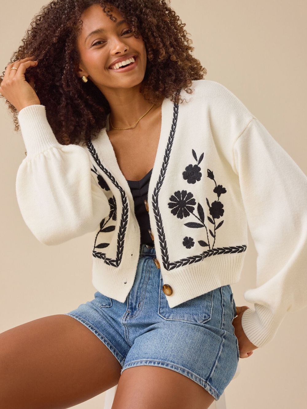 Alter’d State Floral Embroidered V-Neck Cardigan Sweater - Cream/Black size XL